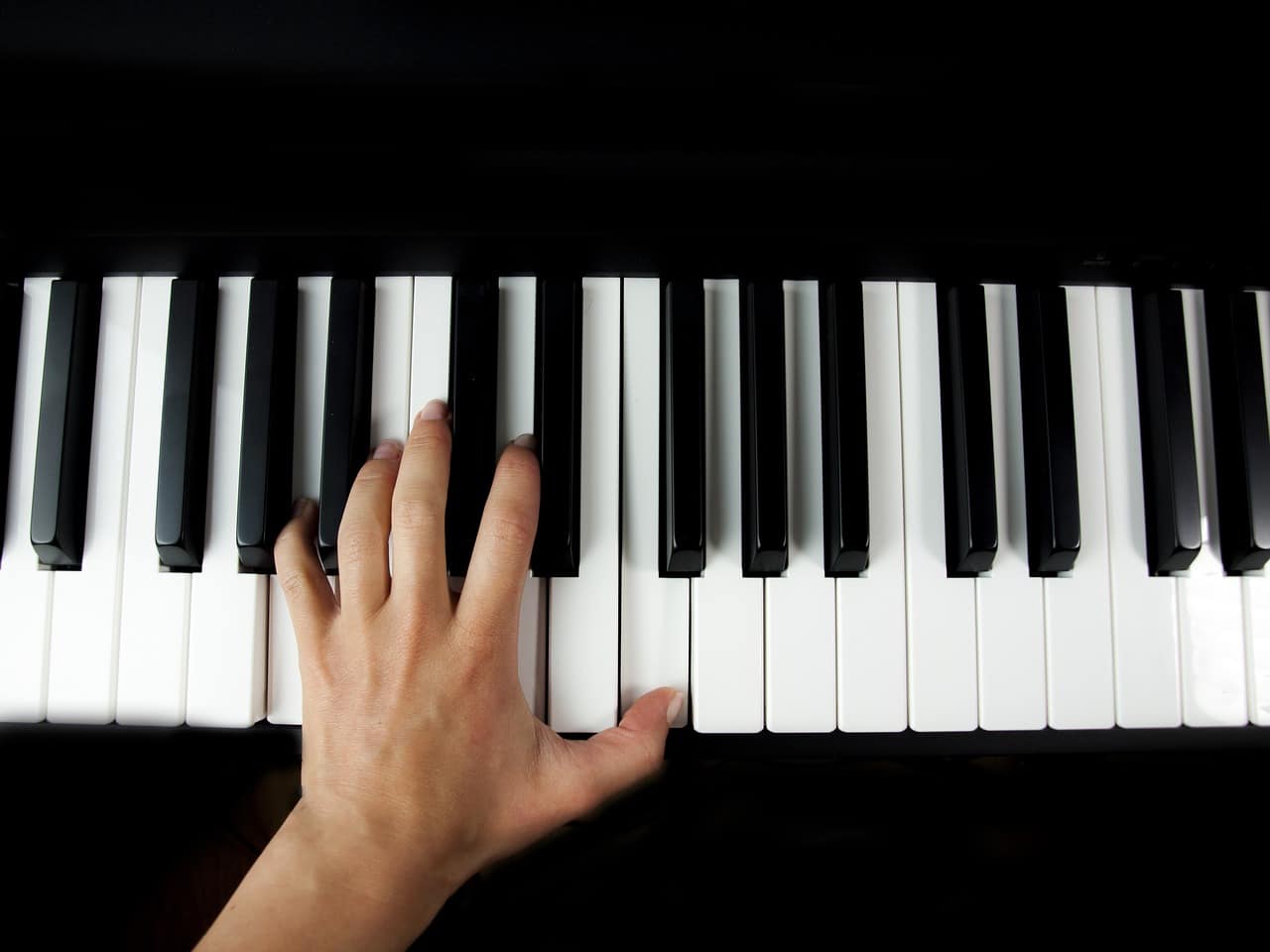 Popsongs frei spielen