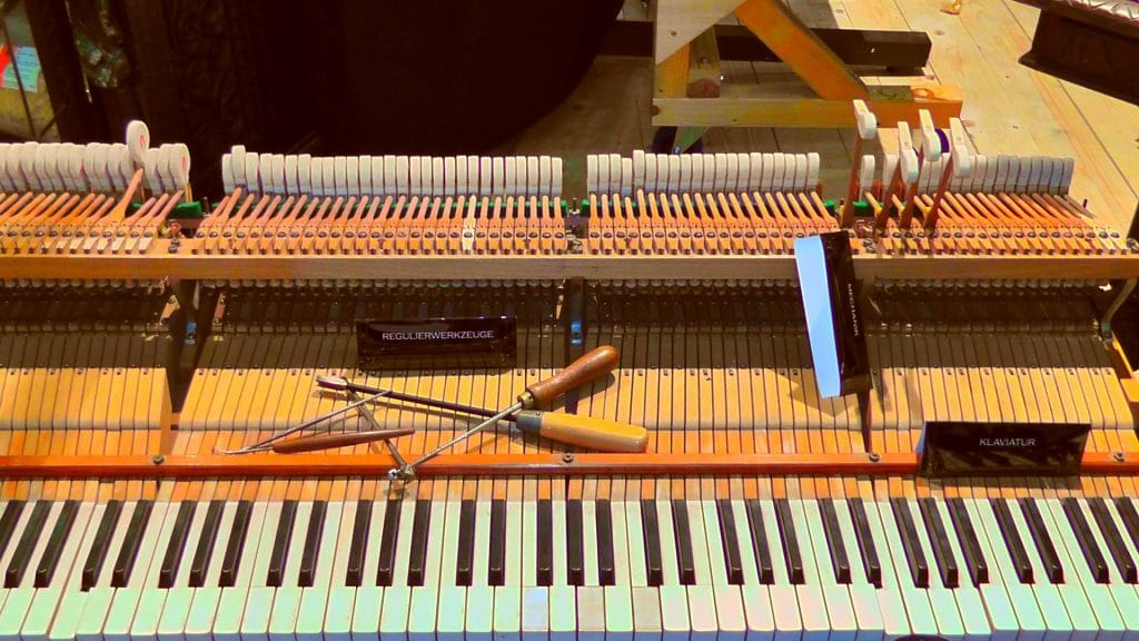 Klavier Stimmen