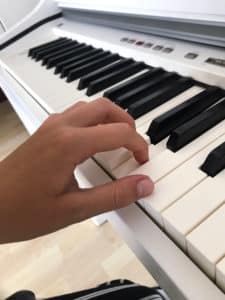 Die richtige Handhaltung am Klavier