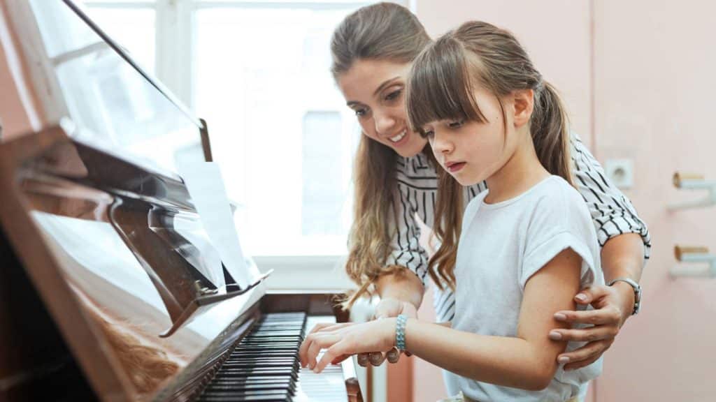 8 Tipps für Eltern, deren Kinder Klavier lernen
